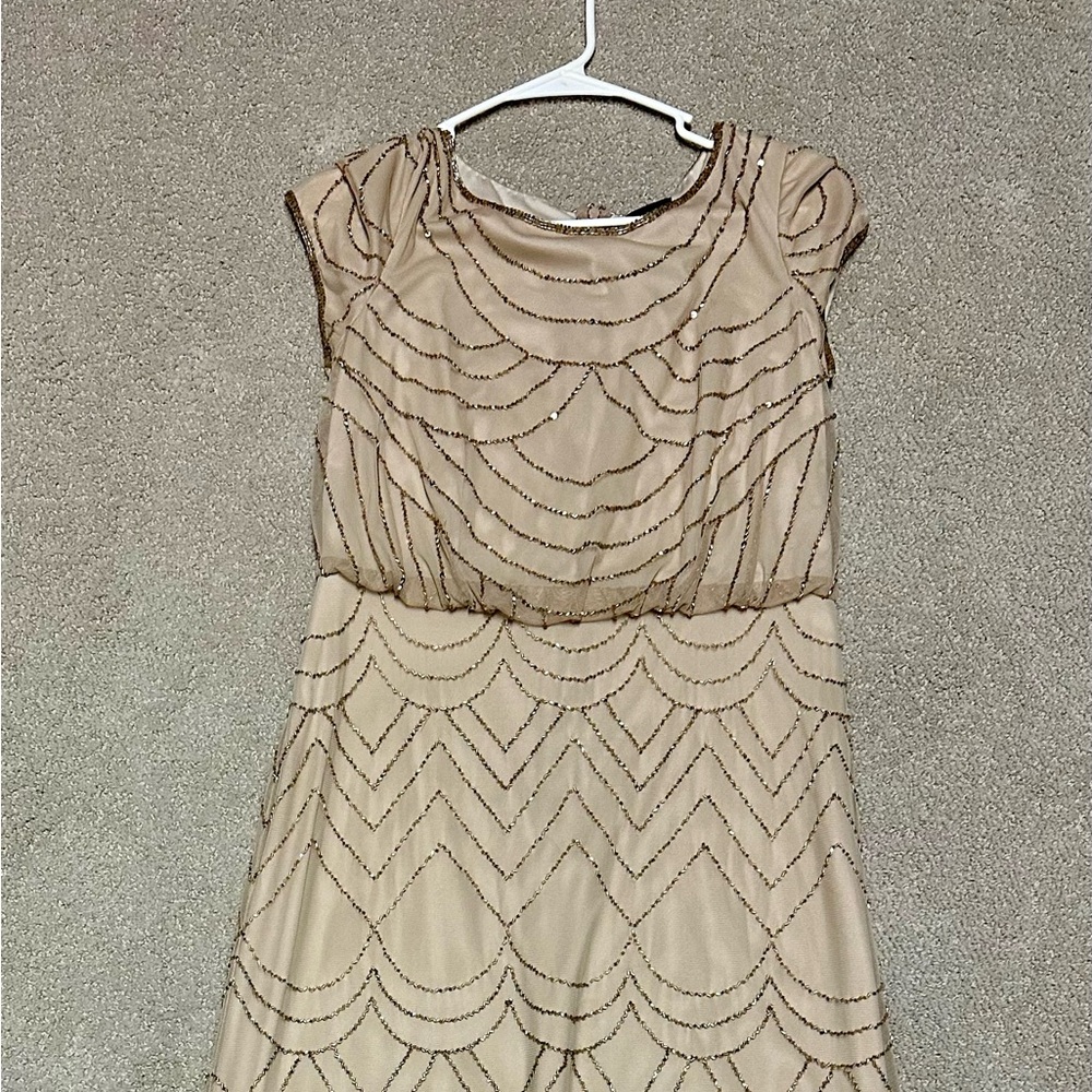 Adrianna Papell Short Sleeve Art Deco Beaded Blouson Gown in rose gold size 8